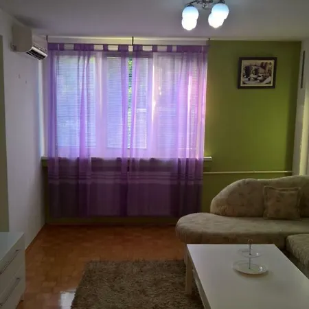 Apartman Bulevar Lux Apartamento Tuzla